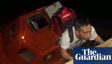 Red Sea cargo ships face new attacks as Houthis claim to have sunk vessel | Yemen