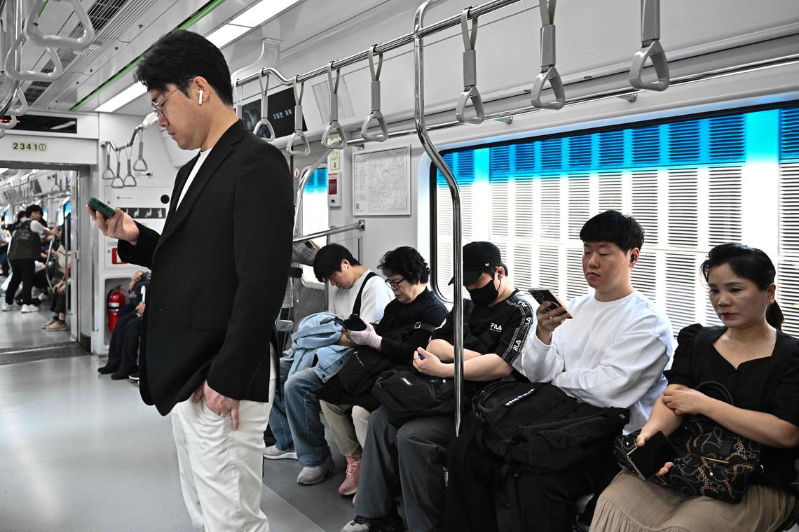 The shift reveals a growing fault line in South Korea's labour market.