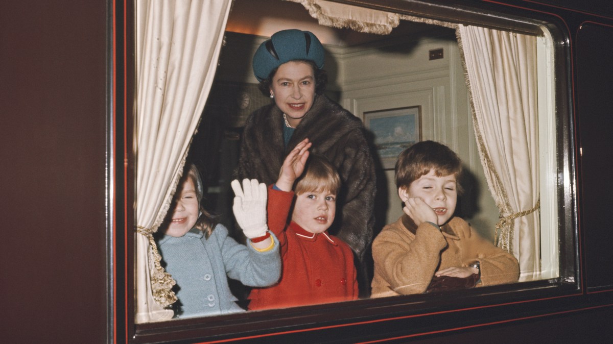 Royal train to be scrapped after two-day trip costs £45,000