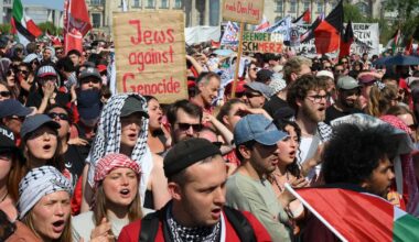 Irish in Germany are caught between starkly different perspectives on the war in Gaza – The Irish Times