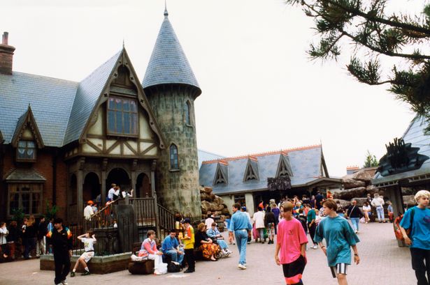 Alton Towers Theme Park, Staffordshire Alton.
22nd August 1992