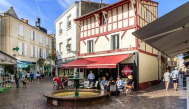 French resort town cracks down on ‘half-naked’ visitors