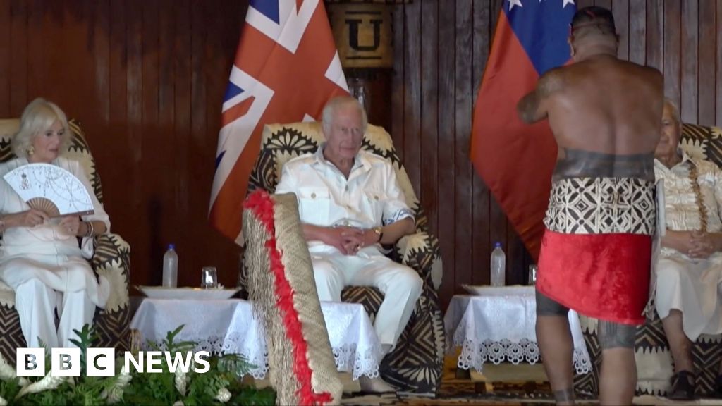 What do the Royals spend their money on? - BBC