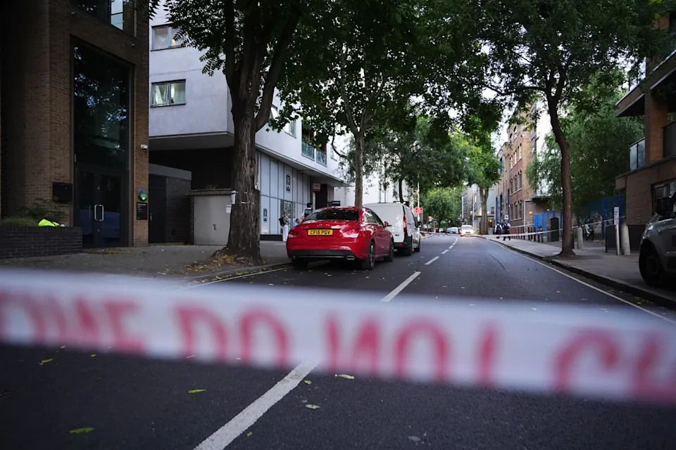 Four people were stabbed in Southwark (PA)