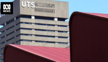 One third of UTS staff suffer psychological distress as hundreds of jobs set to be axed