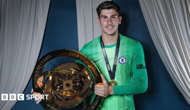 Mike Penders Chelsea Club World Cup trophy