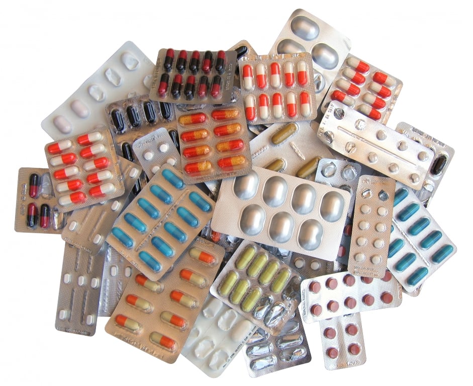 Public hospitals hand out shelf-sliced drugs