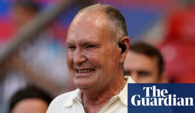 Paul Gascoigne in hospital, personal assistant says, after reported collapse | Paul Gascoigne
