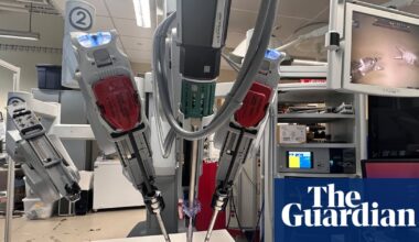 Robot surgery on humans could be trialled within decade after success on pig organs | Medical research