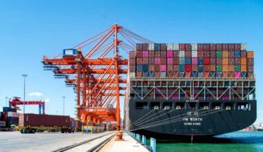 Türkiye's current account deficit narrows to 7-month low
