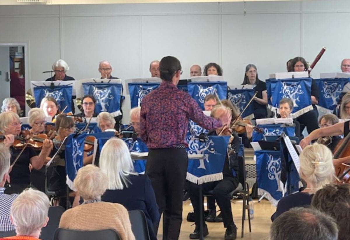 Honeypot Children’s Charity were beneficiaries of the Solent Concert Orchestra concert