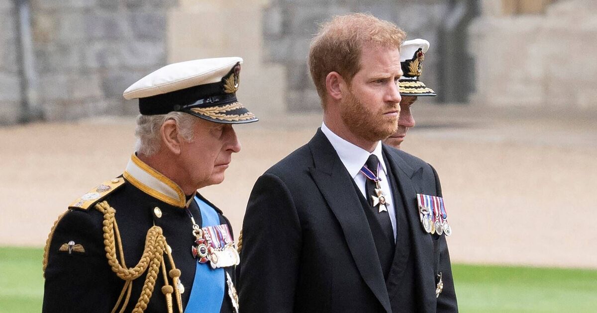 King Charles and Prince Harry's aides hold 'secret peace talks' - Celebrity News - Entertainment