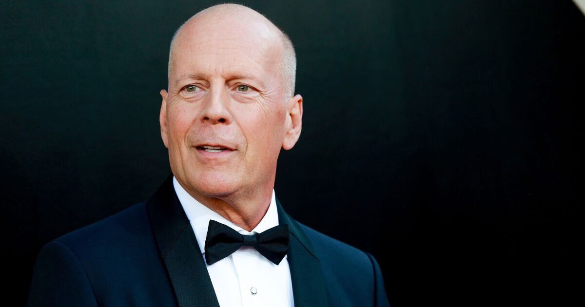 Bruce Willis health battle worsens as he can no longer speak, read or walk - Celebrity News - Entertainment