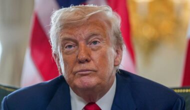 Donald Trump takes swipe at Harry and Meghan in royal family comments - Celebrity News - Entertainment