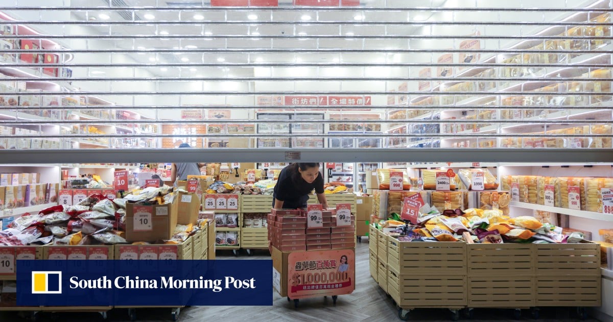 Hong Kong counts cost of Typhoon Wipha: losses of ‘up to HK$2 billion’ on Sunday