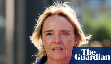 NHS tribunal involving nurse in trans changing room row adjourns until September | NHS
