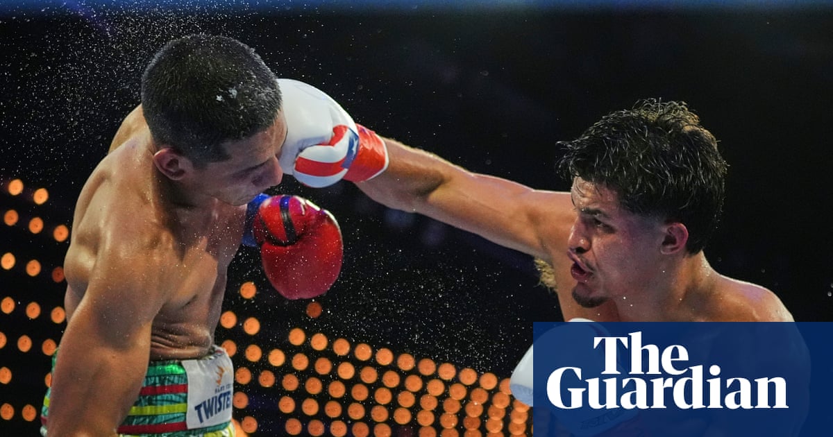 Xander Zayas outboxes Jorge Garcia to become boxing’s youngest active world champion | Boxing