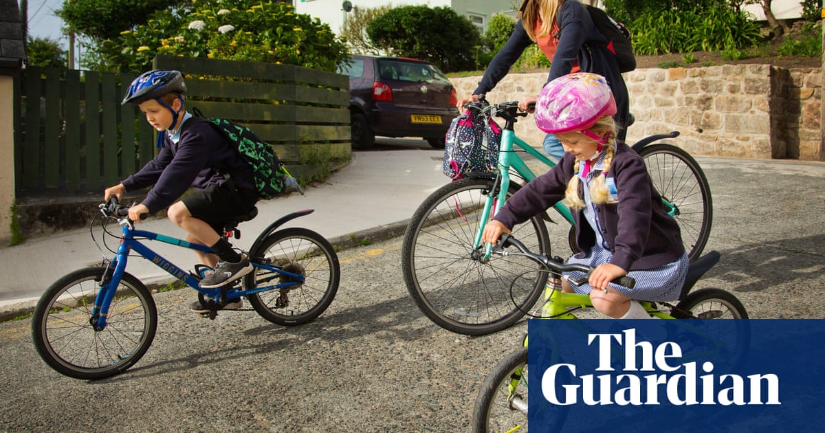 Chris Whitty says culture-war coverage of cycling could harm nation’s health | Health