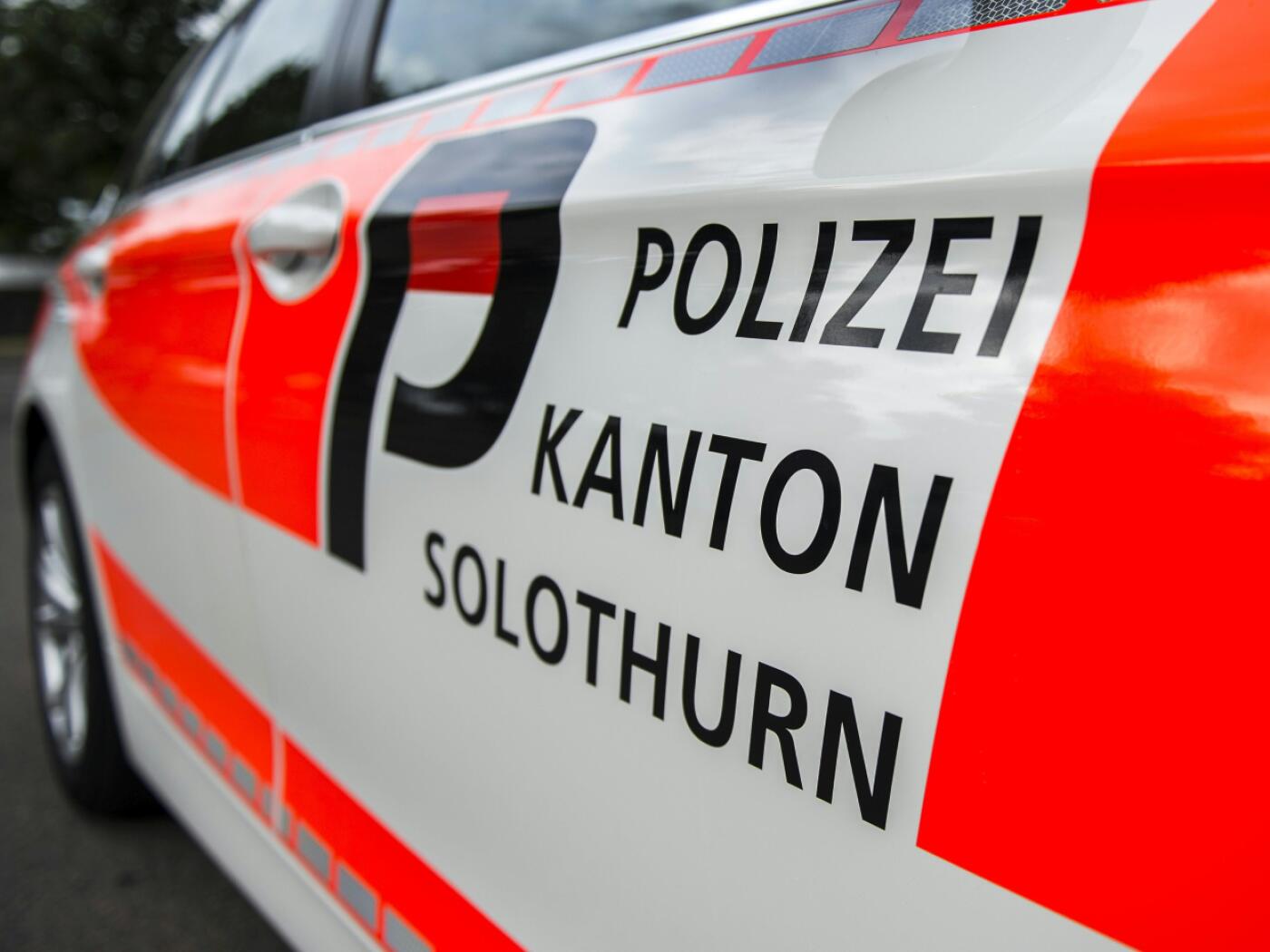 Unknown persons steal dental implants from Solothurn company