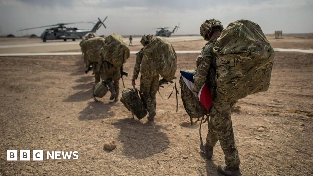 British troops leaving Camp Bastion in Helmand Provice, Afghanistan, in 2014