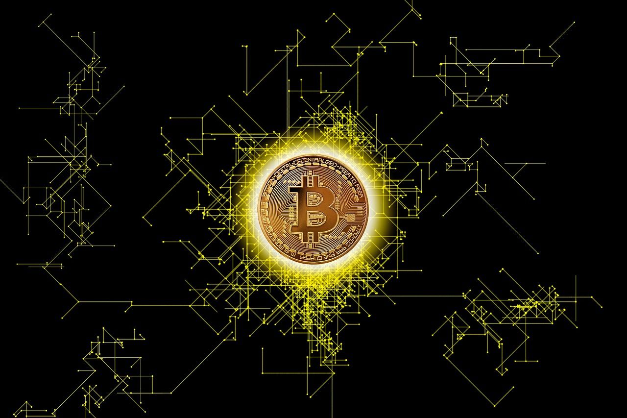 U.S. Loads Up, Germany Cashes Out as BTC Holds Near $119K