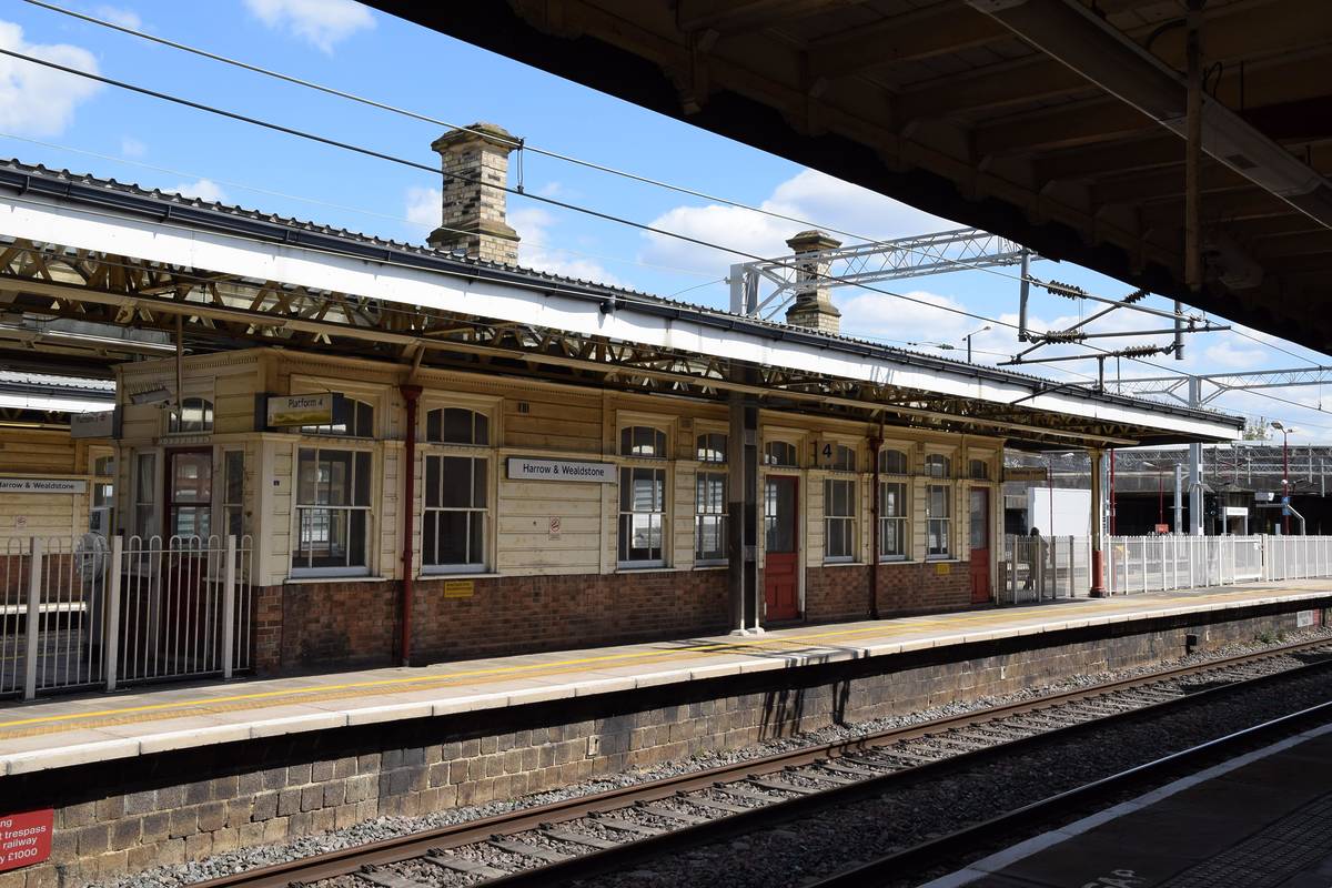 An empty platform at Harrow & Wealdstone station