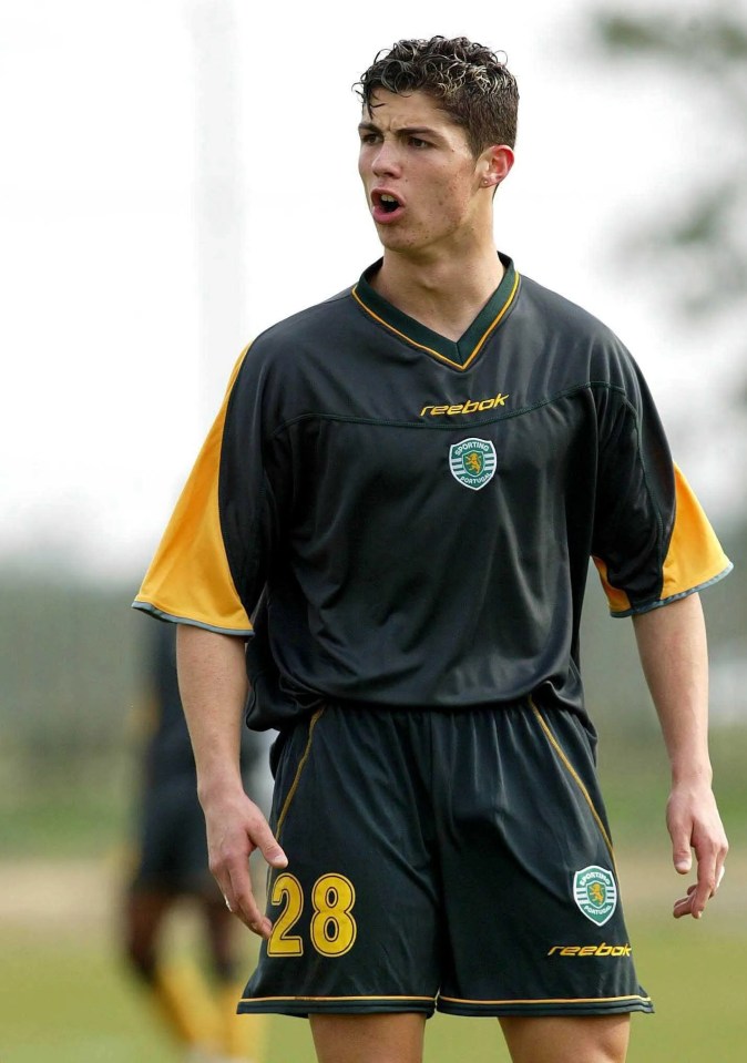 Ronaldo never actually wore #7 at Sporting but it's still part of his club legacy