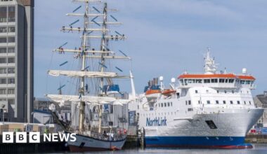 'Party city' event gets under sail