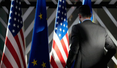 EU says ready for trade deal with US but prepares for no-deal scenario
