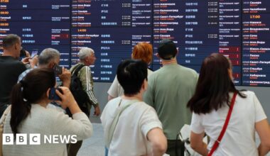 Moscow airports temporarily closed after Ukraine drone attacks