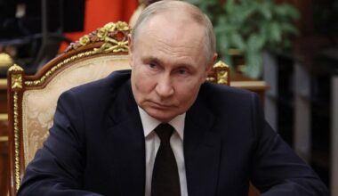 Russia panic as Vladimir Putin unleashes purge of Kremlin elite | World | News