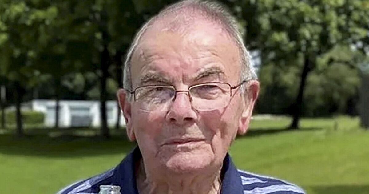 Grandad, 87, 'suffocates to death' on hospital trolley after 18-hour wait | UK | News