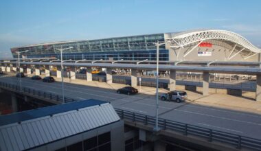 JFK Airport flights grounded in travel chaos after 'aircraft emergency' | US | News