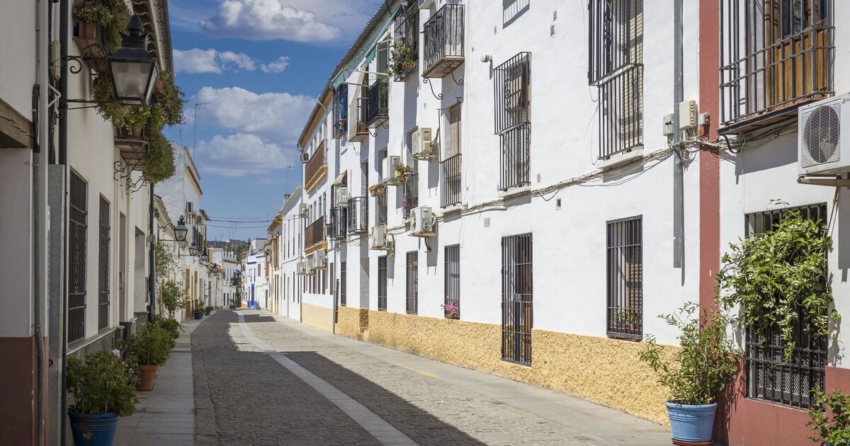 Panic as tourists abandon beautiful Spanish city leaving streets ‘empty’ | World | News