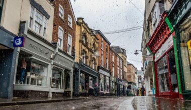 The pretty little UK market town rammed full of independent shops | UK | News