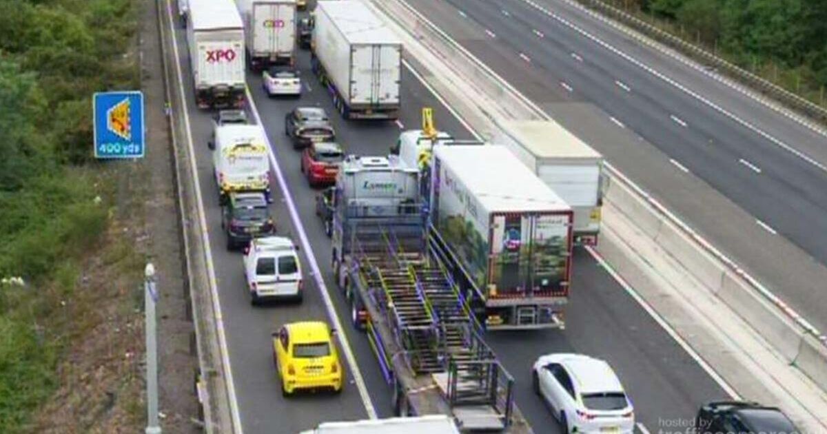 M1 traffic LIVE: 'Serious collision' sparks 45-minute delays - air ambulance at the scene | UK | News
