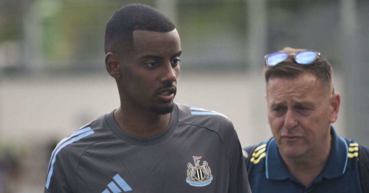 What is happening with Alexander Isak after contract demand and Liverpool transfer call | Football | Sport