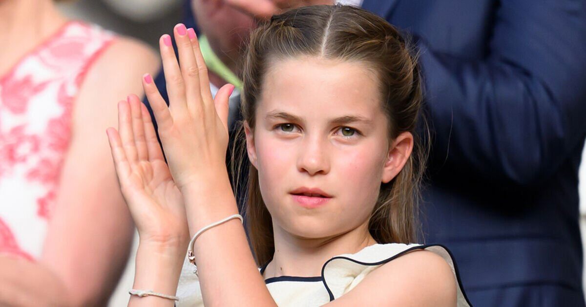 Charlotte's special 6-word message she begged dad William to share | Royal | News