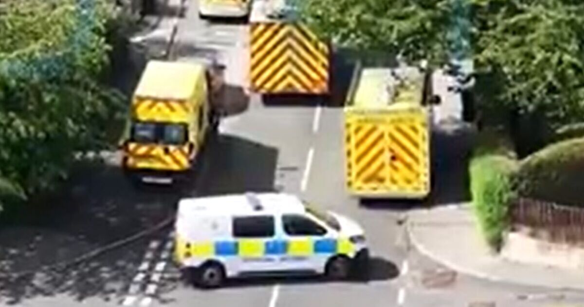 Leeds siege LIVE: West Yorkshire police surround house as 'armed man' sparks panic | UK | News