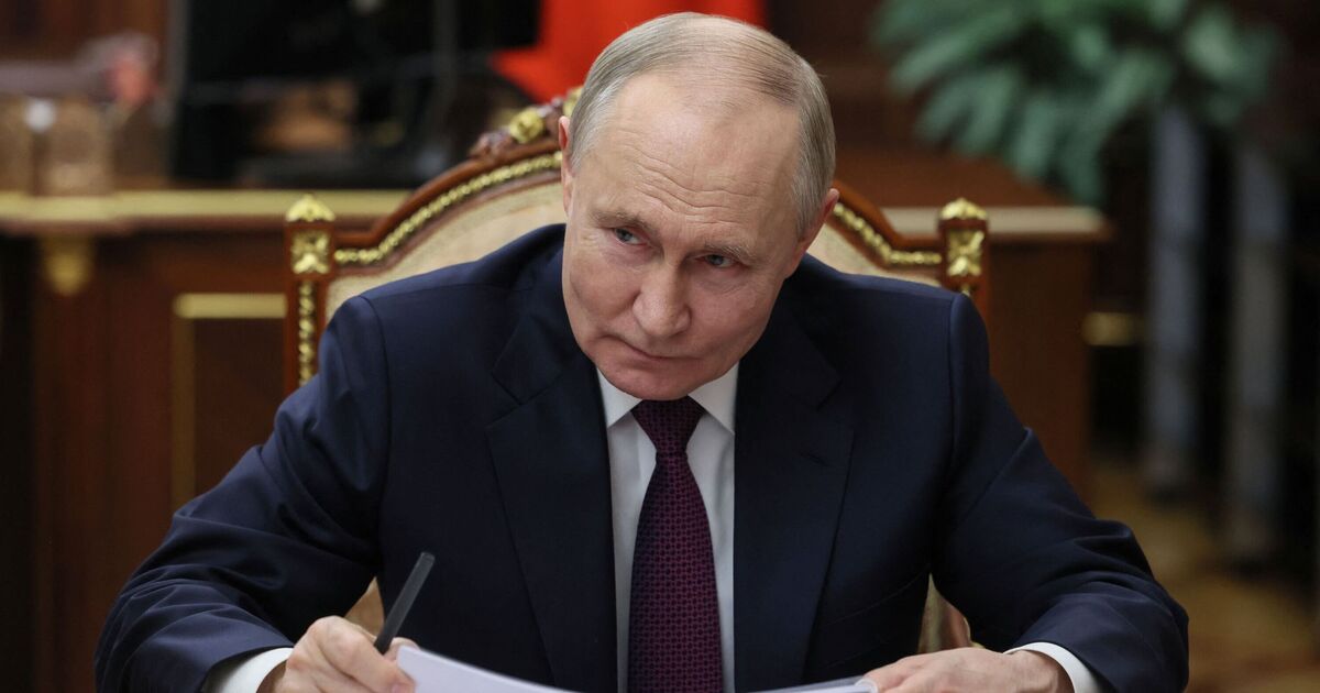Russia economy meltdown as 3rd largest crude customer to stop buying oil | World | News