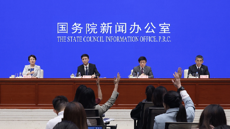 China's cross-border revenue and expenditure set new high - news.cgtn.com