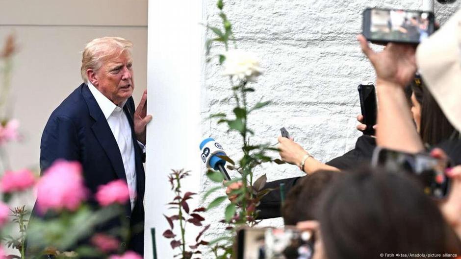 Trump tells DW Ukrainians may remain in US – DW – 07/30/2025