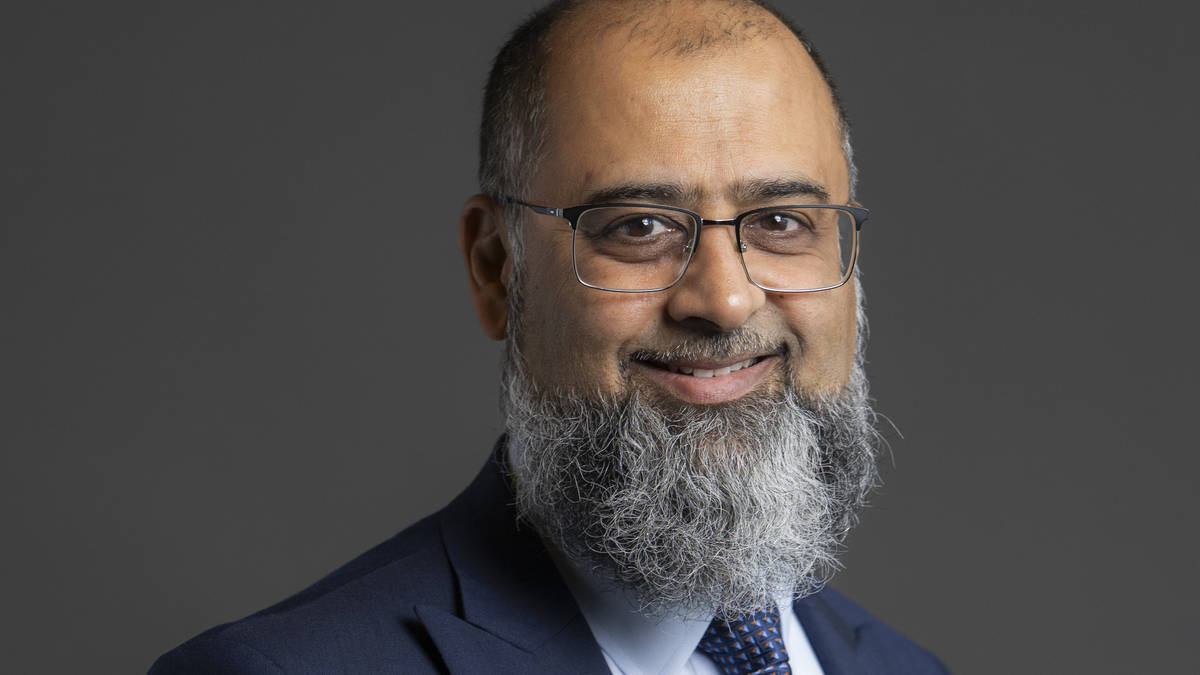 Independent MP reveals he was the one Lee Anderson told to 'shut up' during PMQs Brexit row