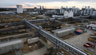German chemical lobby VCI sees no sector recovery before 2026