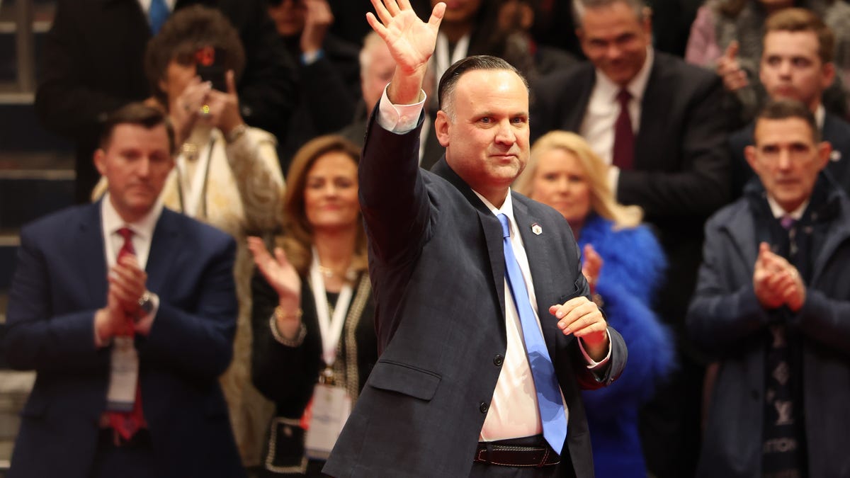 Trump deputy Dan Scavino unloaded DJT stock before tariff announcement