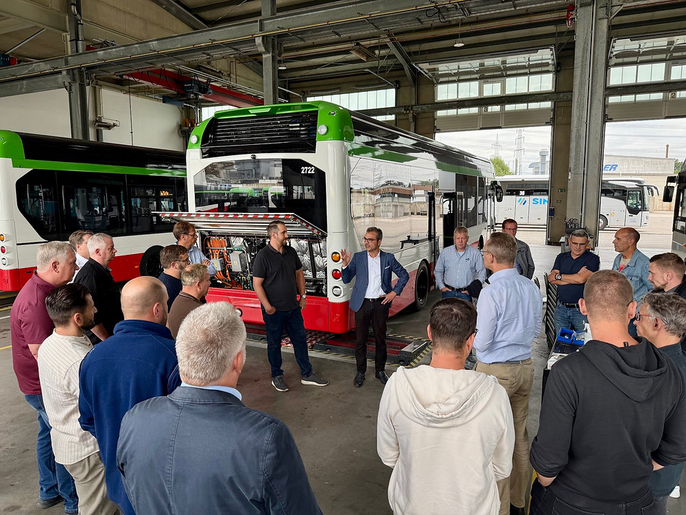 Wrightbus hosts leading German transport operators to accelerate decarbonisation