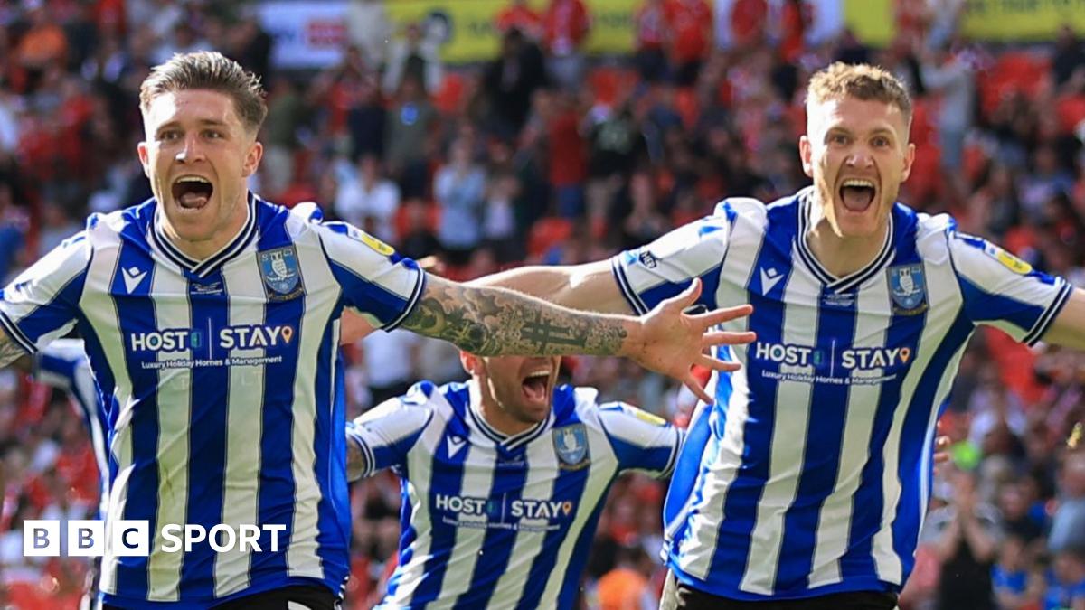 Josh Windass and Michael Smith celebrate goal