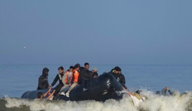 Migrants setting off from France to Britain are an irritant between the two countries as their leaders go into a summit (Sameer Al-DOUMY)
