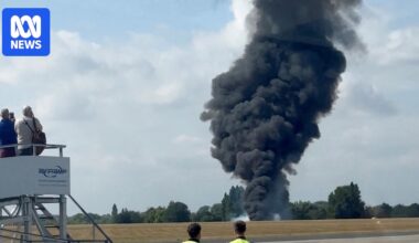 Plane crashes in 'big fireball', forcing closure of London Southend Airport