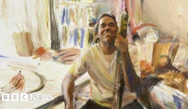 Finger painting by artist with nerve injury wins art award